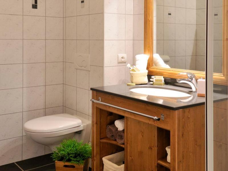 Kleine Tweepersoonskamer met 2 Aparte Bedden